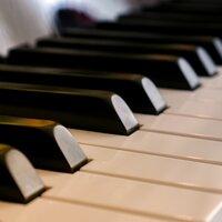 25 Unforgettable Piano Melodies for Productive Study and Ultimate Deep Focus