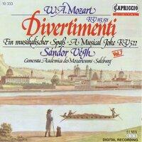 Mozart, W.A.: Divertimenti, K. 113 and 131 / A Musical Joke / Menuett, K. 122